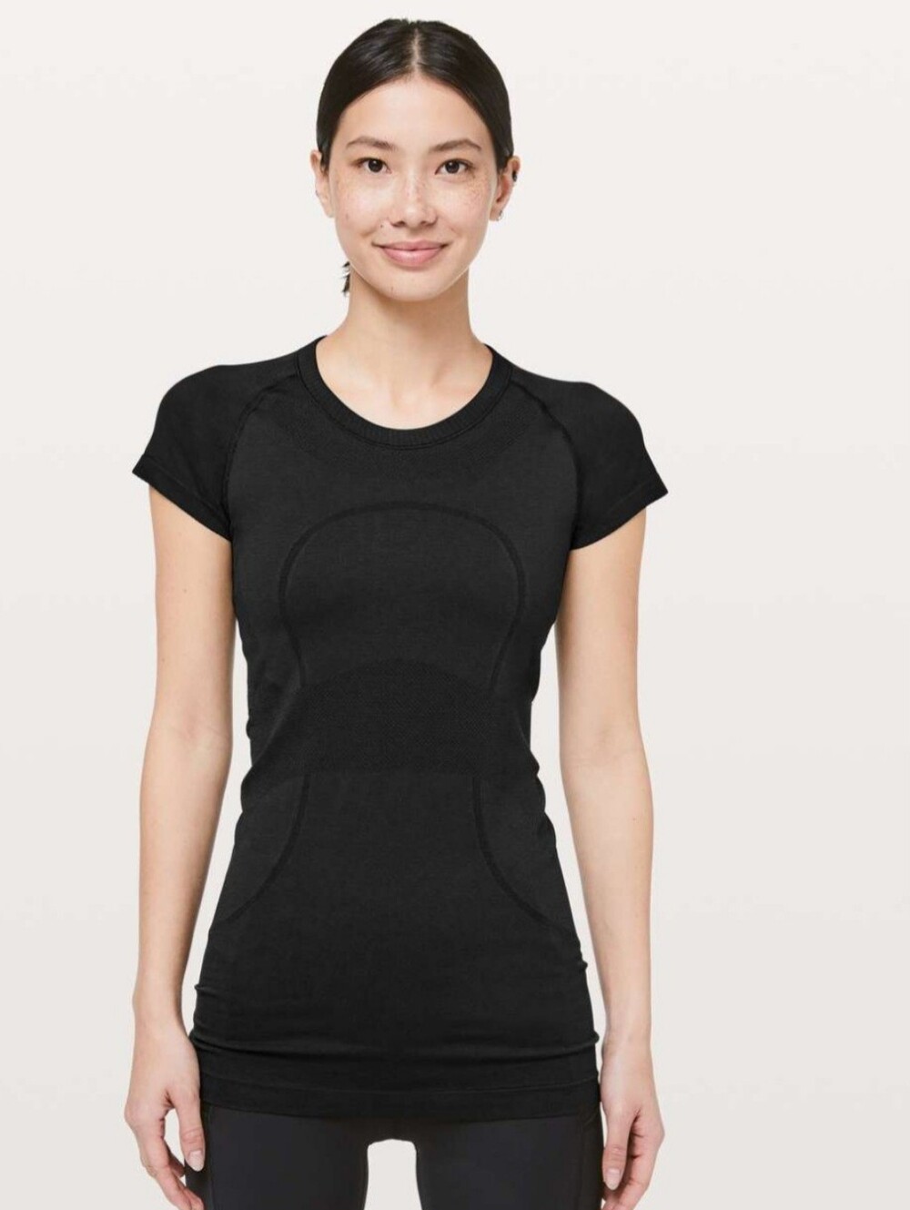 Lululemon Swiftly Tech Short Sleeve Crew Black. Size 8